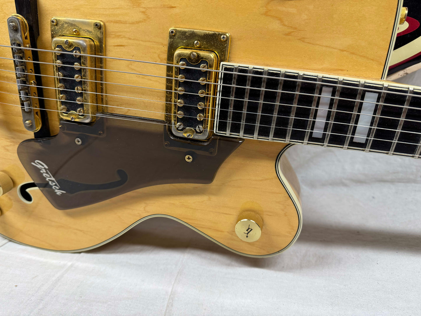 Gretsch Country Club Model 7576 Singlecut Hollowbody Guitar with Case 1979