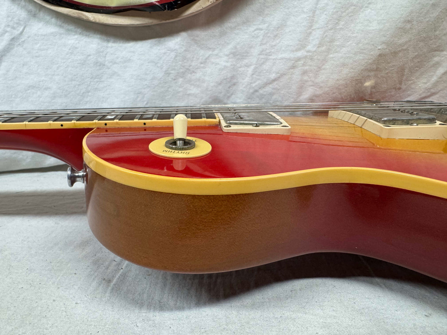Gibson Les Paul Standard Guitar with Case 1978 - Cherry Sunburst