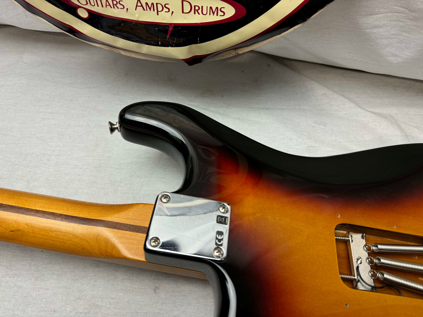Fender Deluxe Roadhouse Stratocaster Guitar 2008 - Brown Sunburst / Maple neck