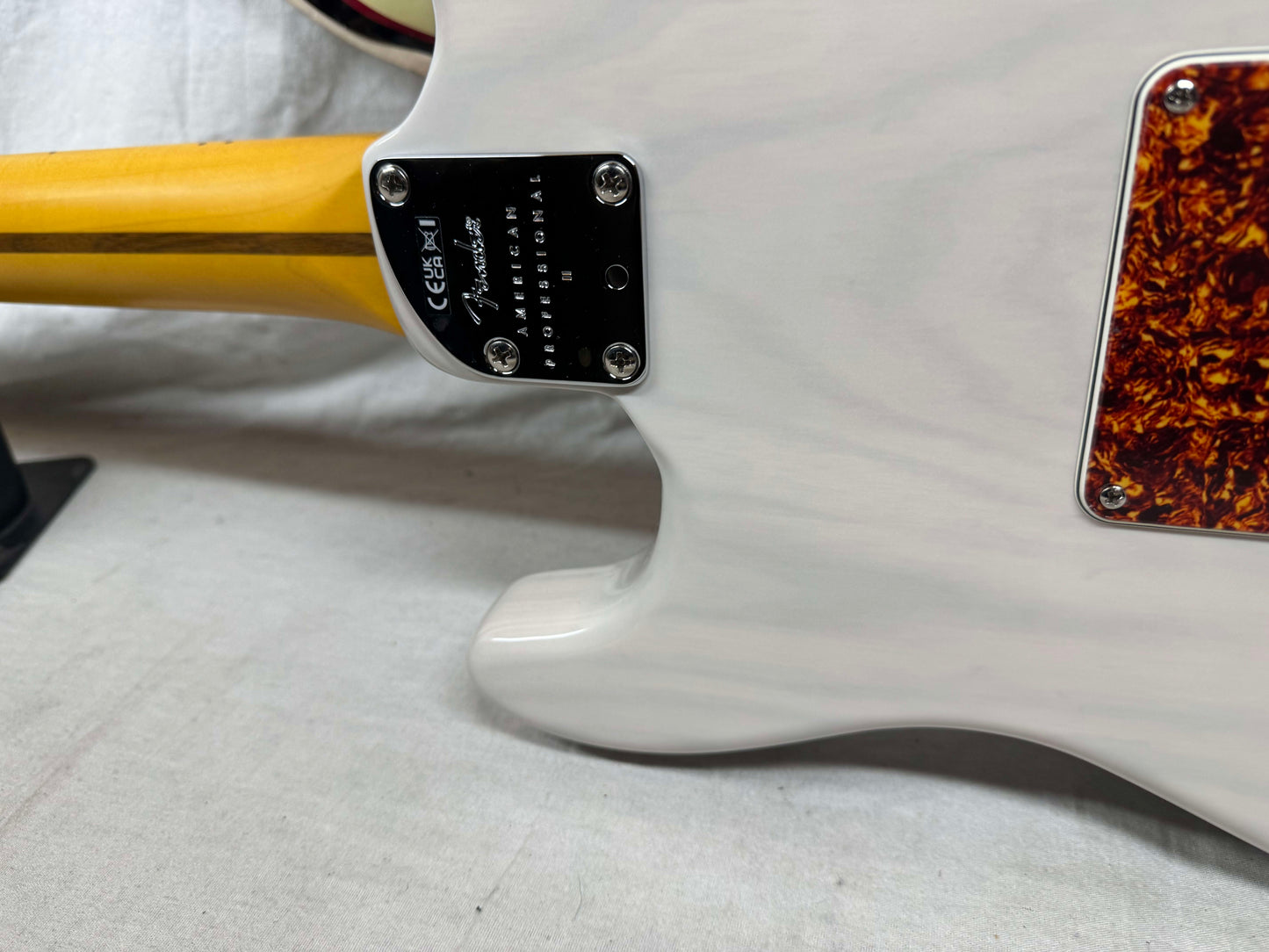 Fender USA Parts Stratocaster Guitar - Deep C shape American Professional II neck on American Professional Thinline Body  - White Blonde / Fender neck