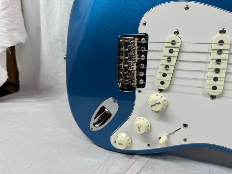 Fender Traditional '60s Stratocaster Guitar - MIJ Made In Japan - Image 5