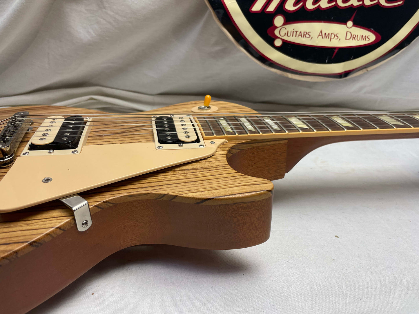 Gibson 2007 GotW Guitar Of The Week #19 Les Paul Classic Guitar Zebrawood with Case - Classic Antique