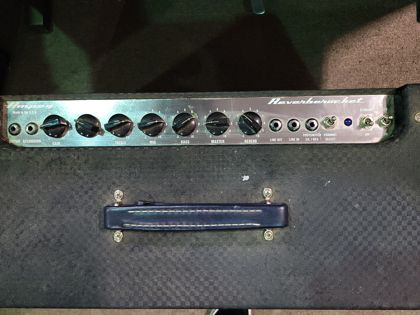 Ampeg Model R-212R Reverberocket 50-Watt 2x12" Guitar Combo Reissue - Local pickup only!