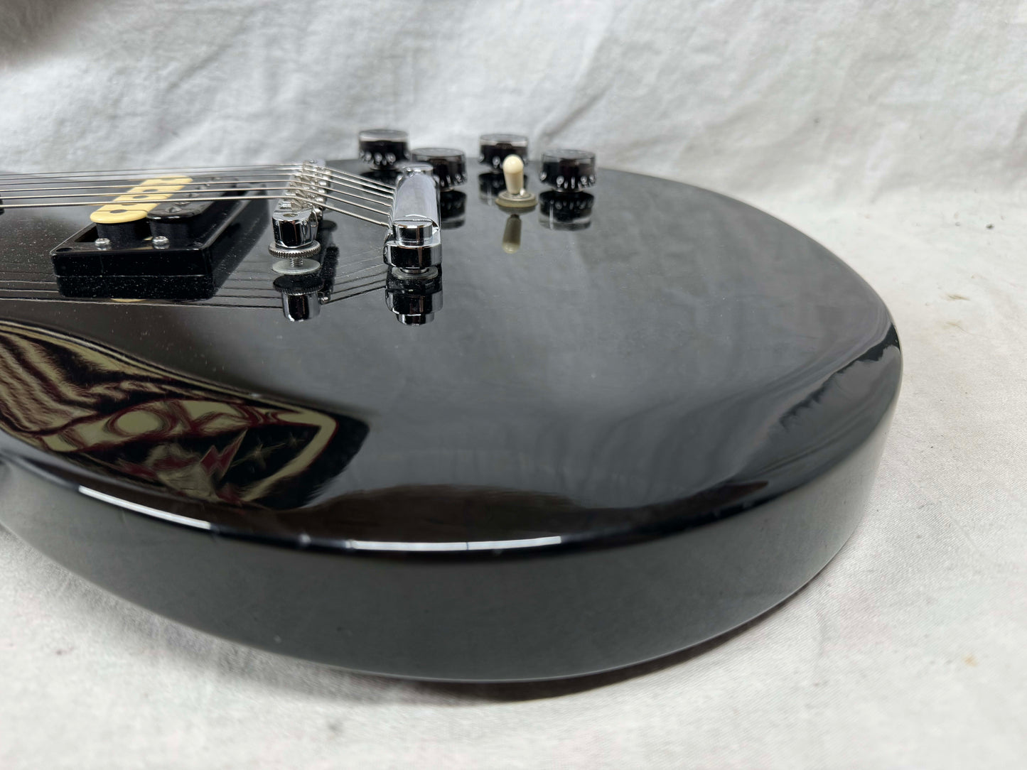 Gibson Les Paul Invader Guitar 1983