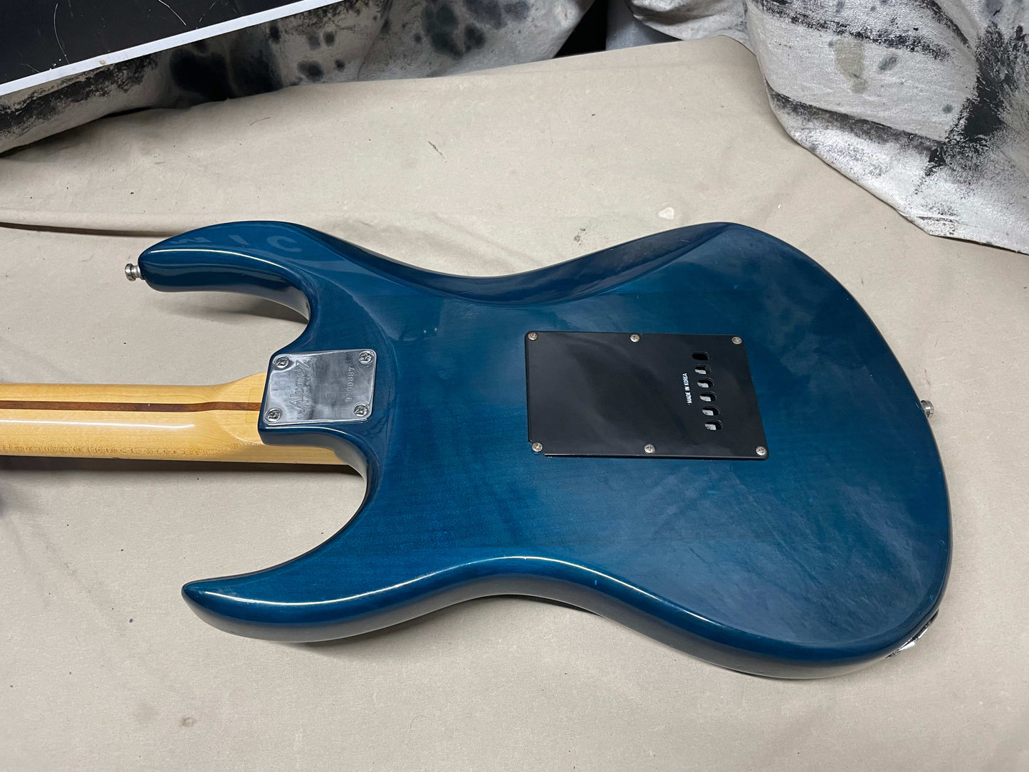Alvarez AE-200 AE200 S-style HSS Guitar 1990s