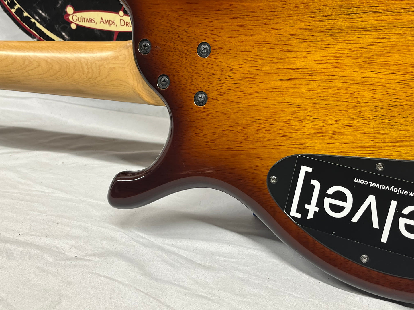 MD Music Drive 4-String Electric Bass