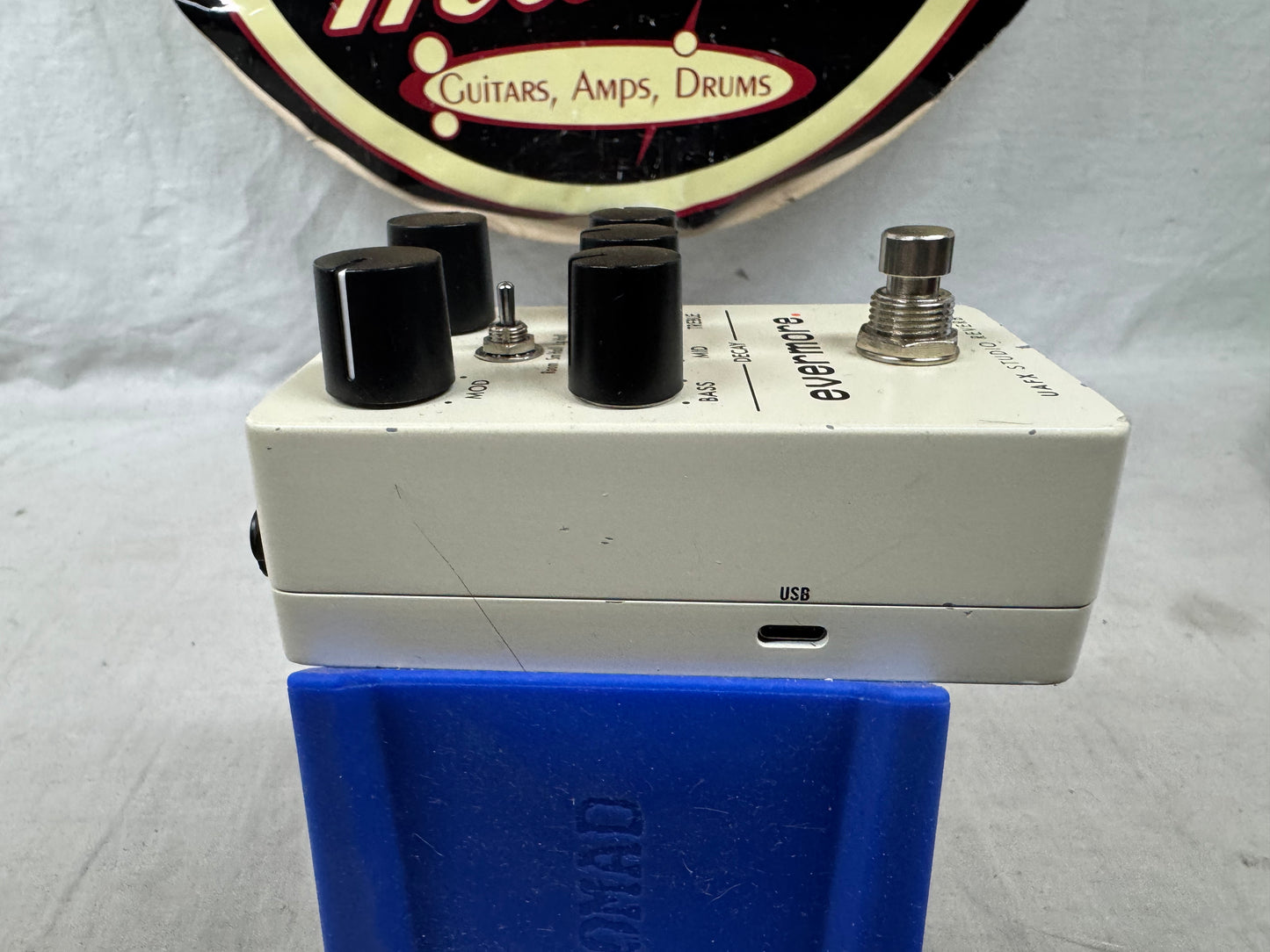 Universal Audio UAFX Evermore Studio Reverb Pedal