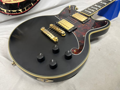 D'Angelico Deluxe Brighton Doublecut HH Electric Guitar with Hard Case - Matte Black
