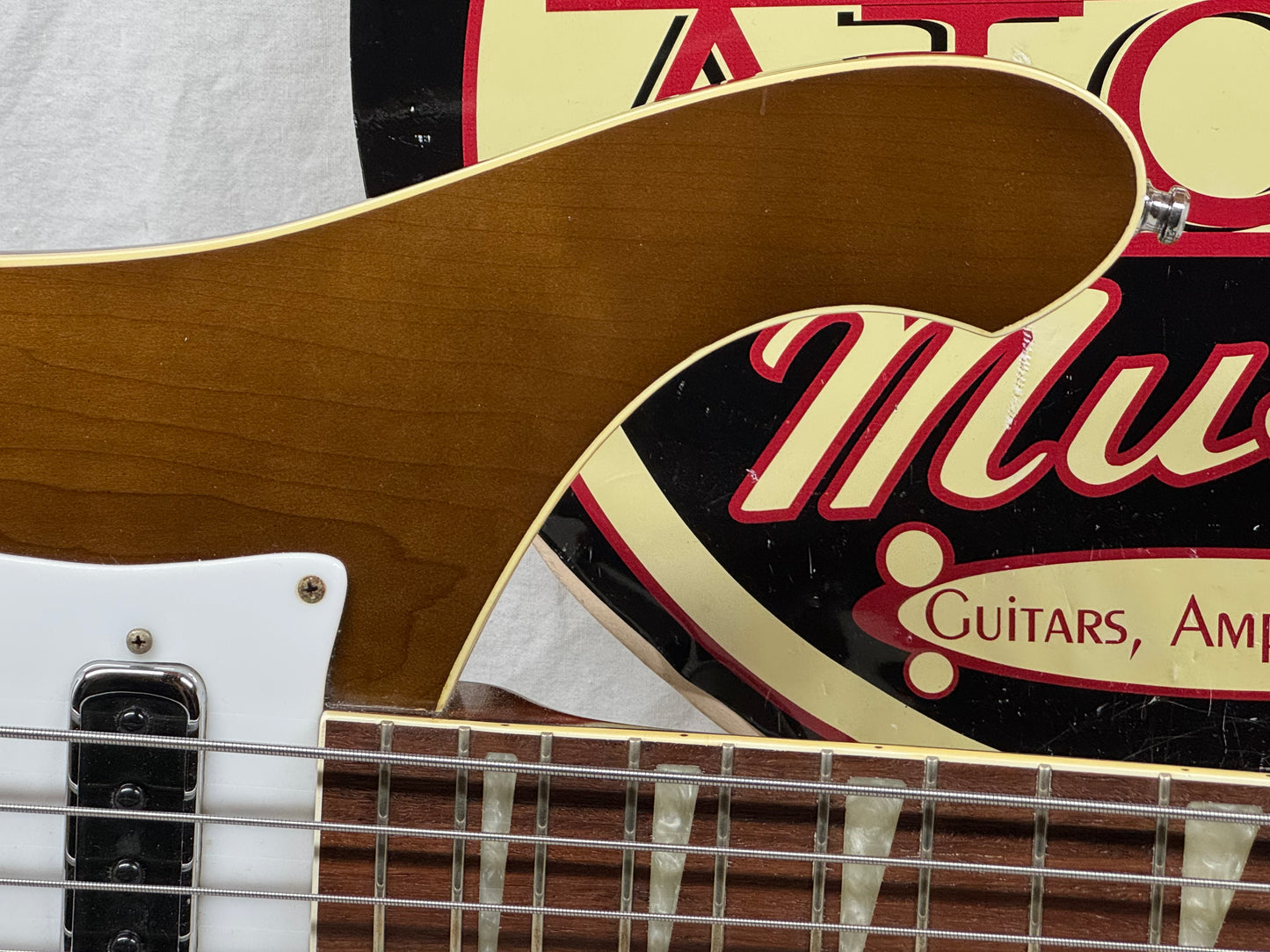 Rickenbacker 4001 4-string Bass with Case 1975