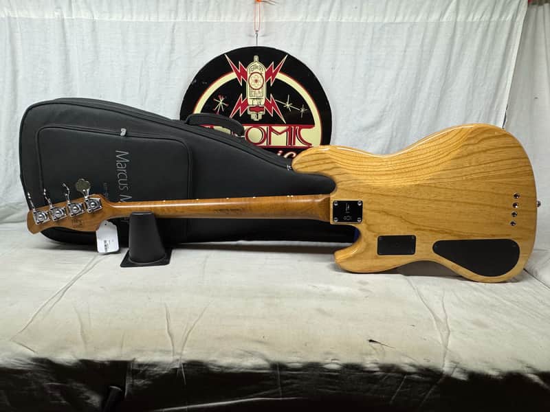 Sire Marcus Miller V10 J-style 4-string Bass - Image 8