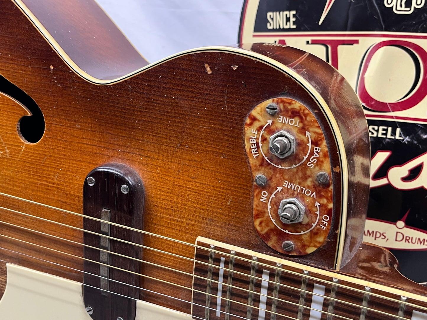 Kay Vintage Sherwood Deluxe Archtop Hollow Body Electric Guitar