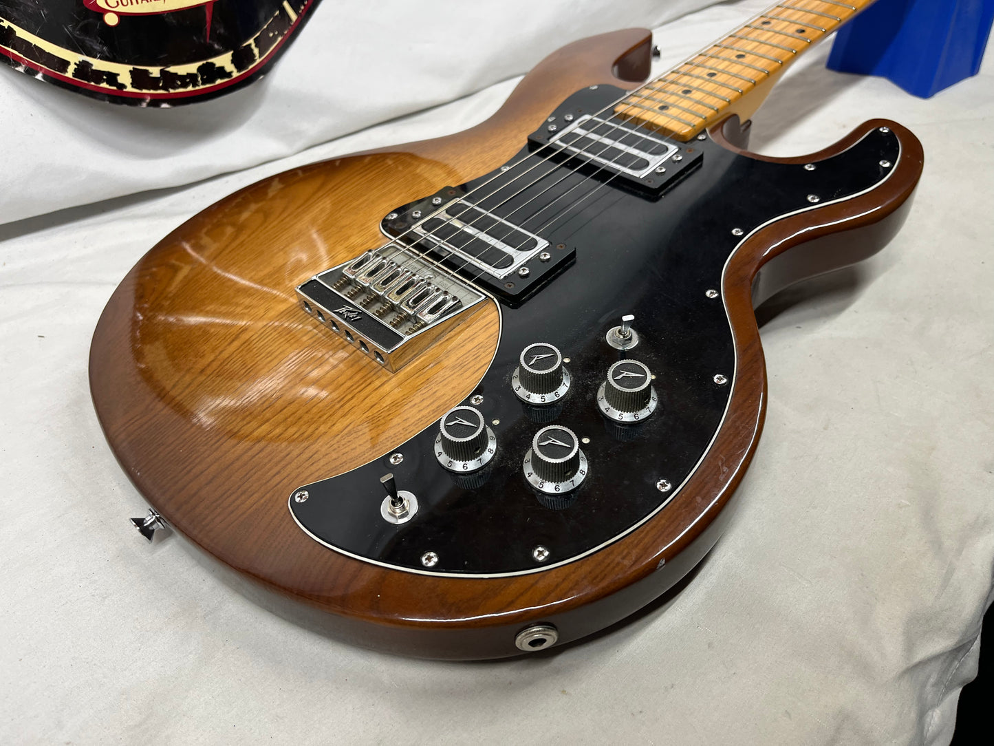 Peavey T-60 Natural Doublecut Electric Guitar
