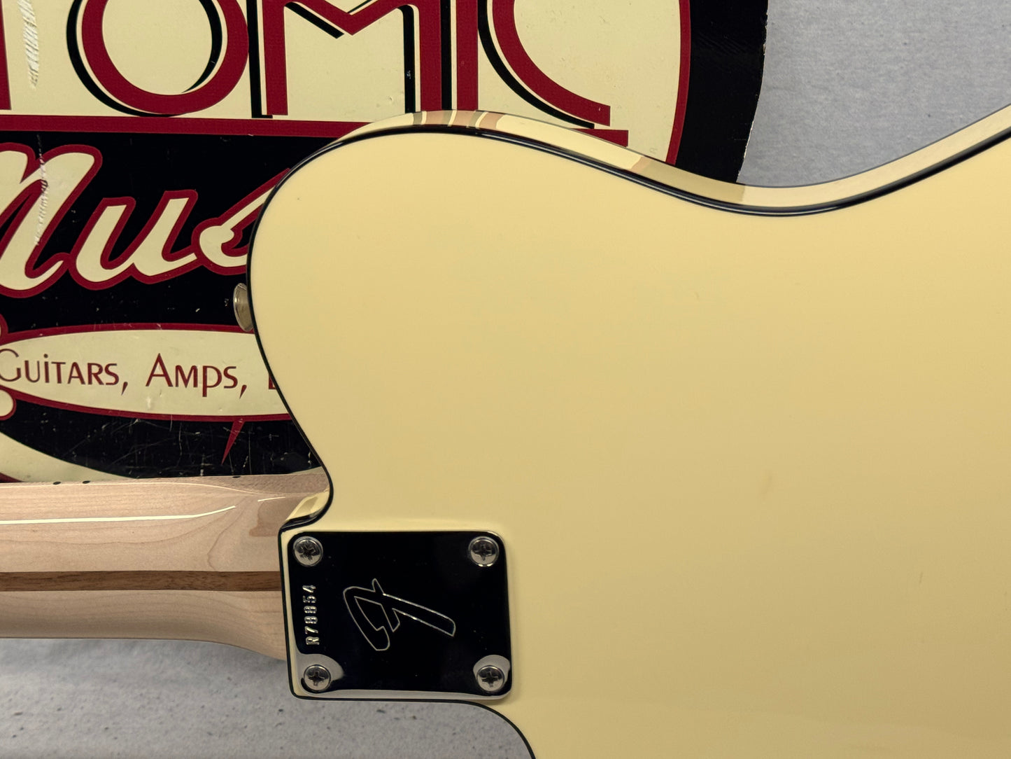 Fender USA Custom Shop 1969 '69 Telecaster Custom NOS Guitar with COA + Case 2014 - Vintage White - Double Black Binding / Maple neck