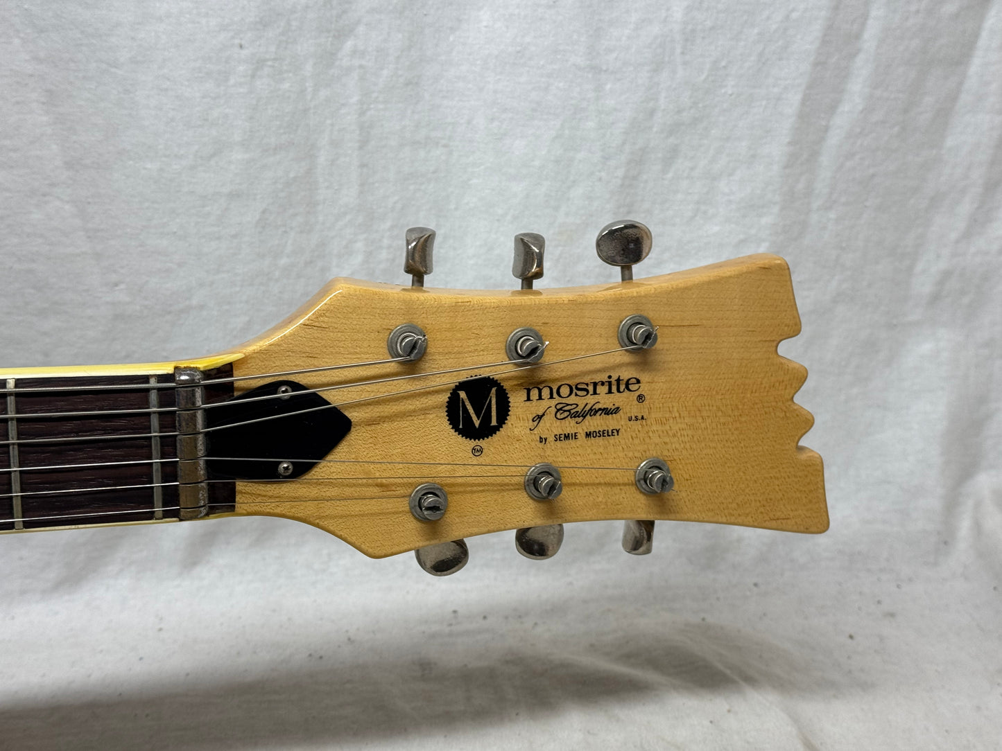 Mosrite The Ventures Guitar with Case