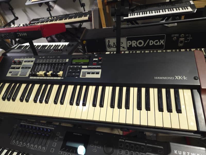 Hammond XK-1C 61-Key Portable Organ with Drawbars