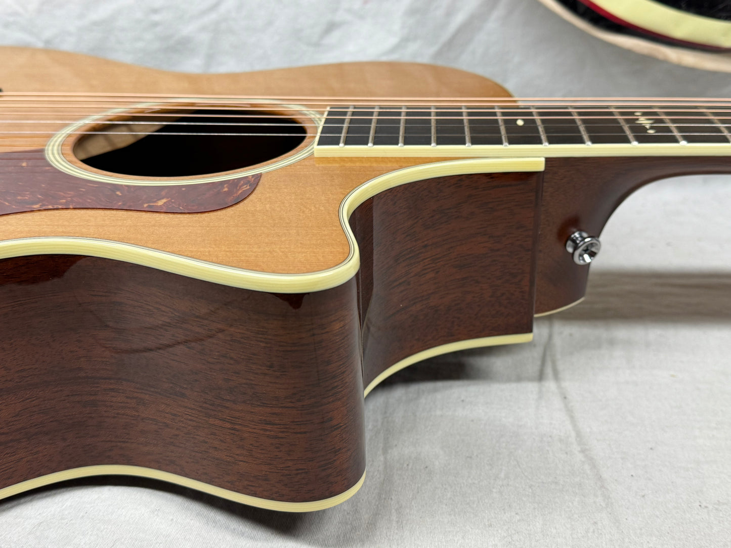Taylor 512ce 512 ce Grand Concert Acoustic Guitar with Case 2013