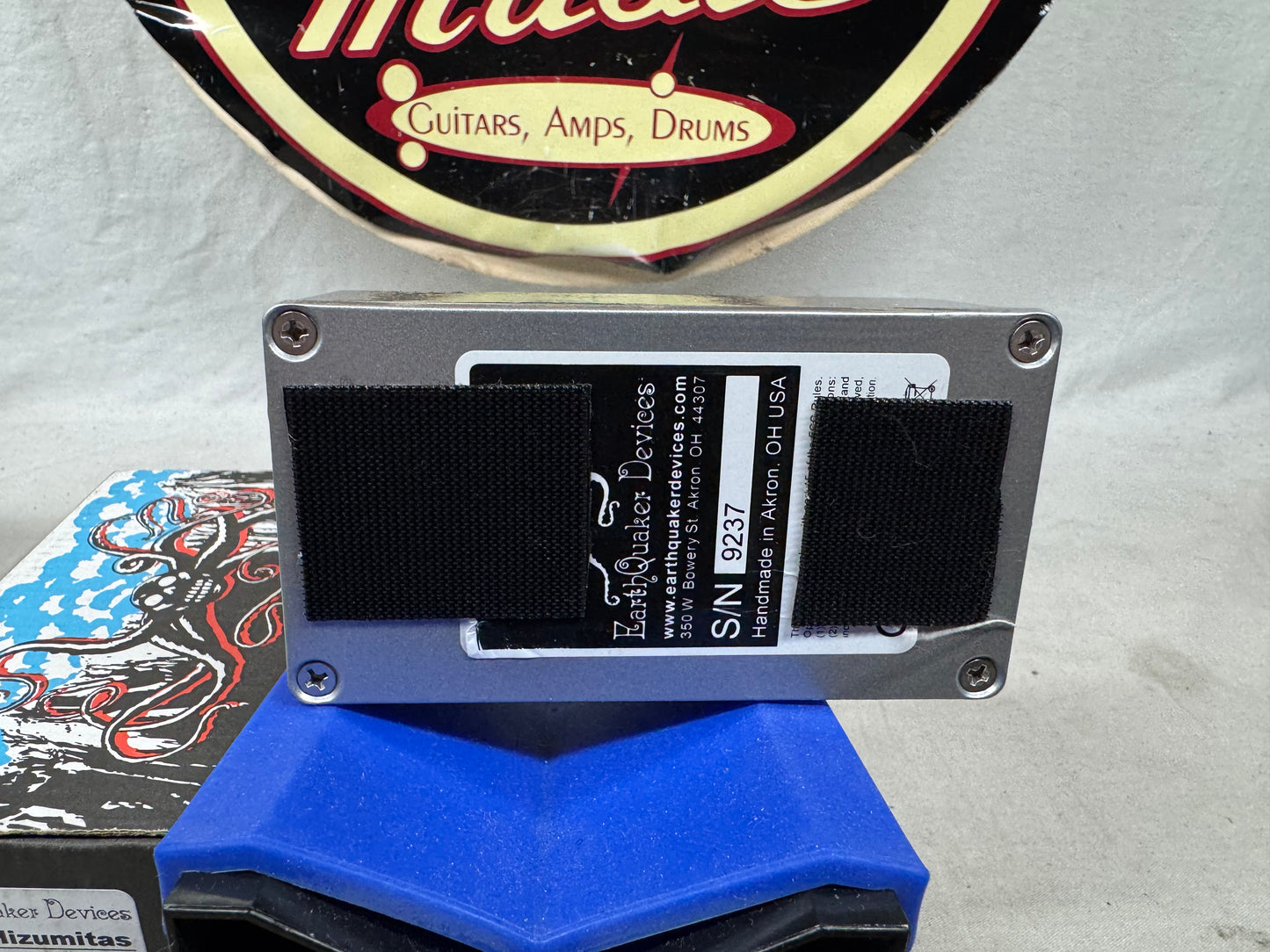 EarthQuaker Devices Hizumitas Fuzz Sustainor sustainar Pedal with Box