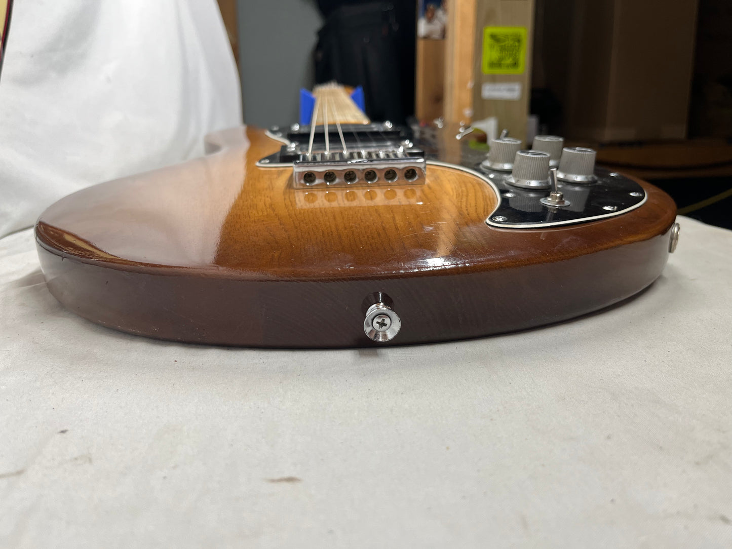 Peavey T-60 Natural Doublecut Electric Guitar