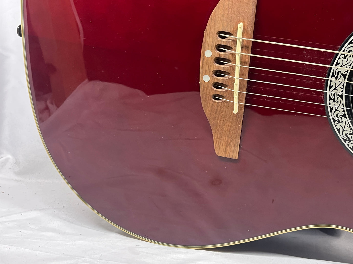 Ovation Celebrity CC057 Acoustic Electric Guitar