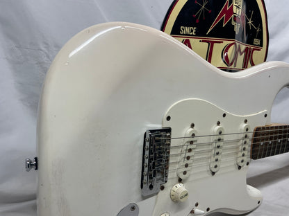 Squier Stratocaster - White