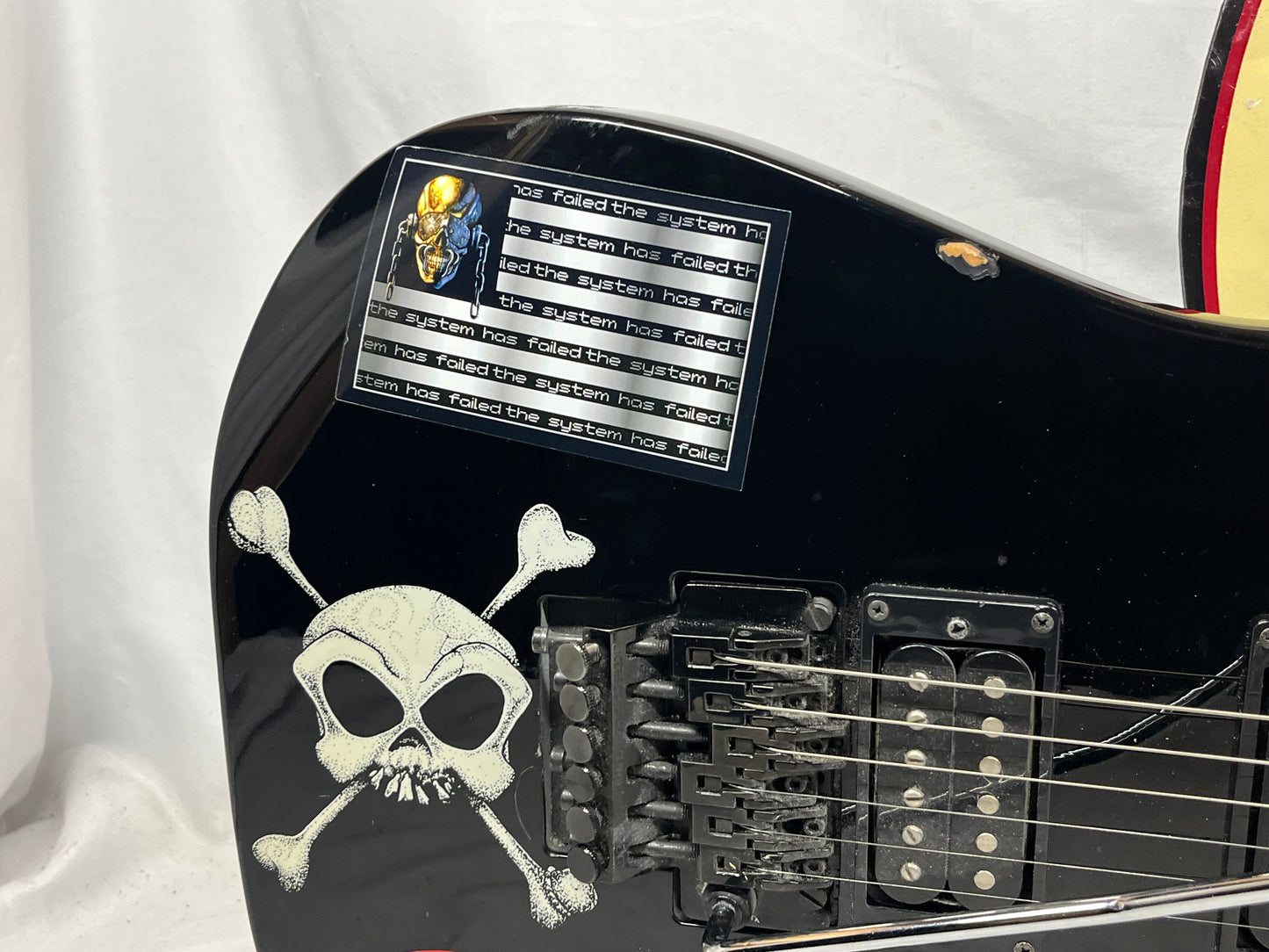 Squier Showmaster Skull & Bones Electric Guitar
