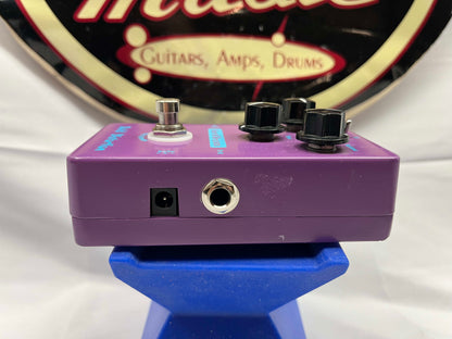 Aural Dream Bold Distortion Pedal - Purple