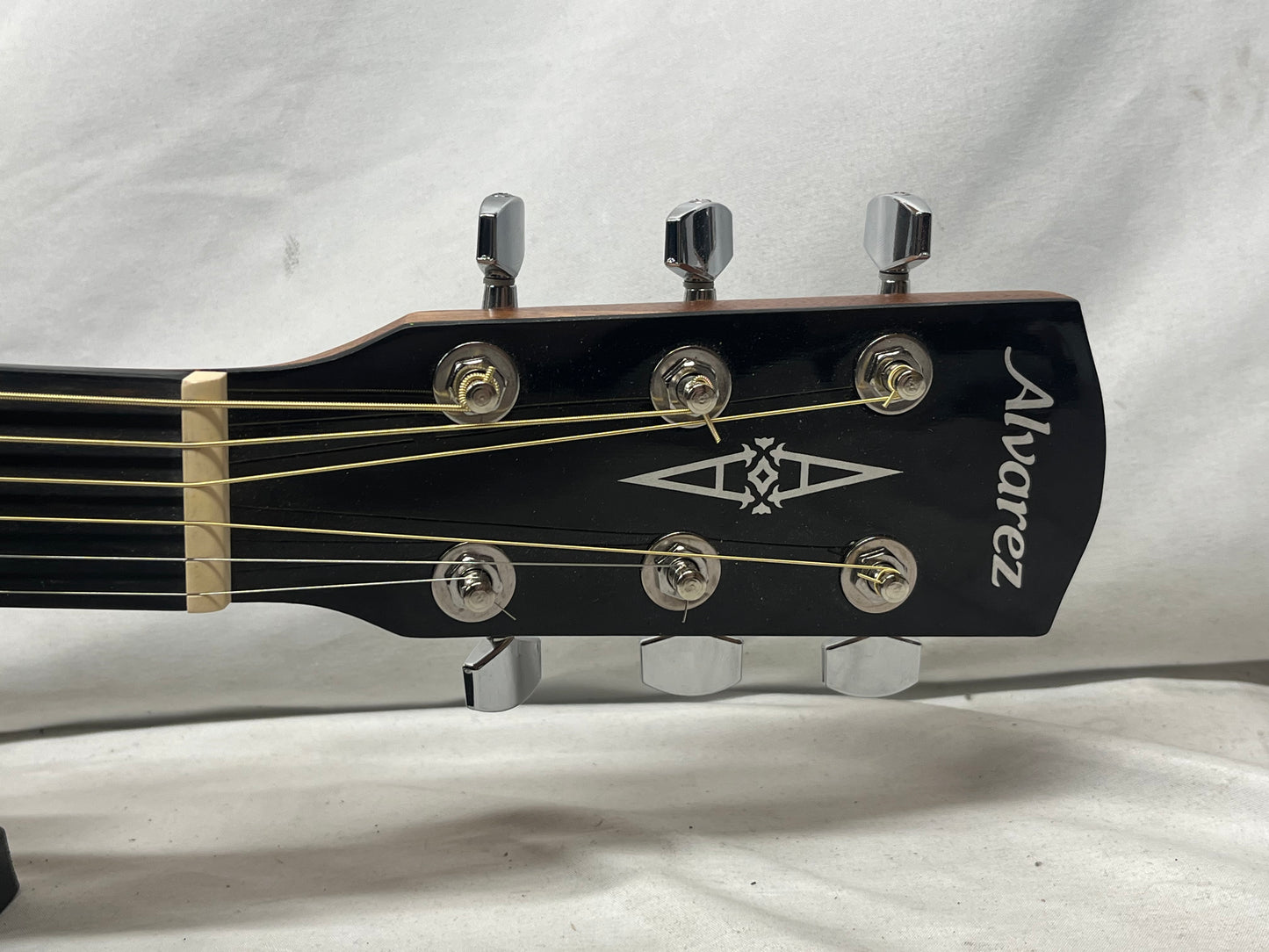Alvarez RF26CESB Regent Series Acoustic Electric Guitar - *Missing Battery Cover*