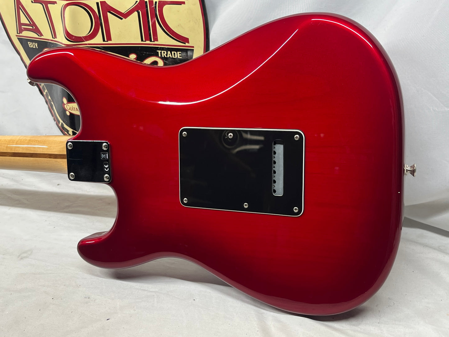 Fender Standard Stratocaster HSS FSR Electric Guitar MIM - Made in Mexico - Candy Red Burst