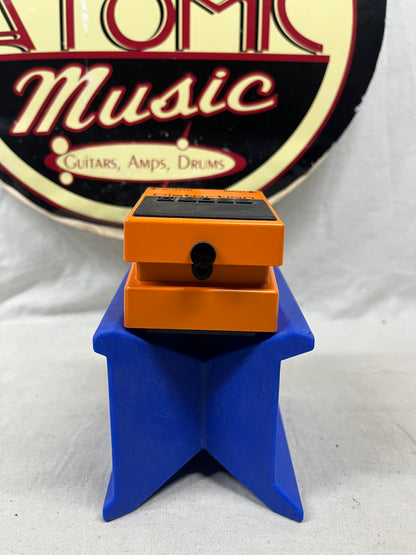 Boss DS-1 ds1 Distortion Pedal with Box