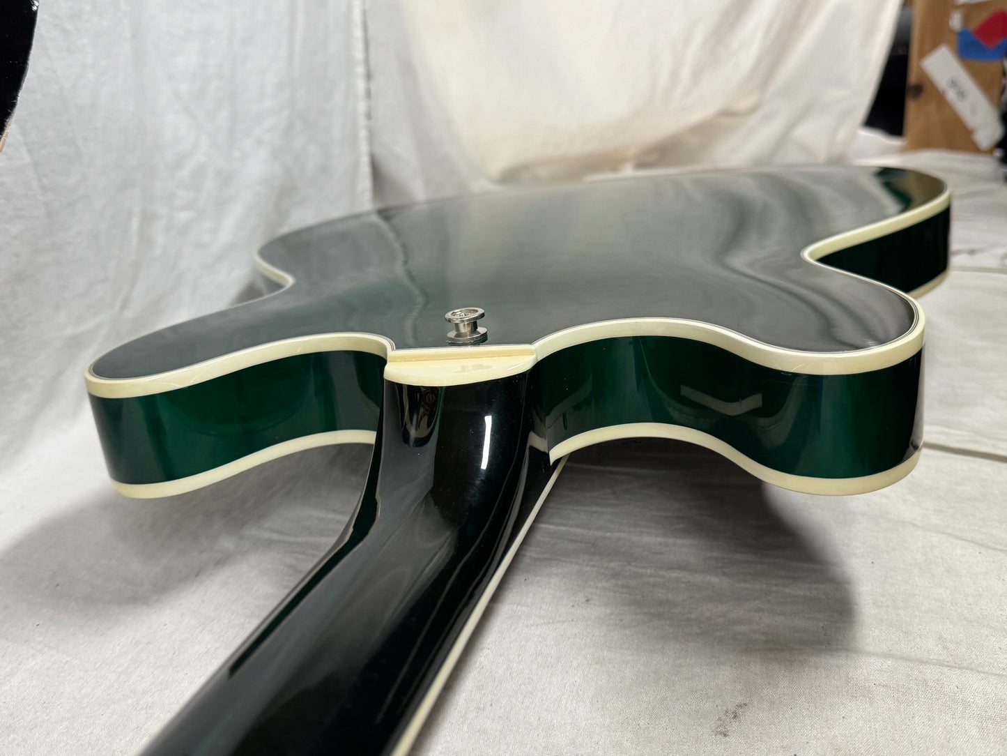 Guild SF-5 sf5 Starfire V Semi-Hollowbody Guitar with Case 2000