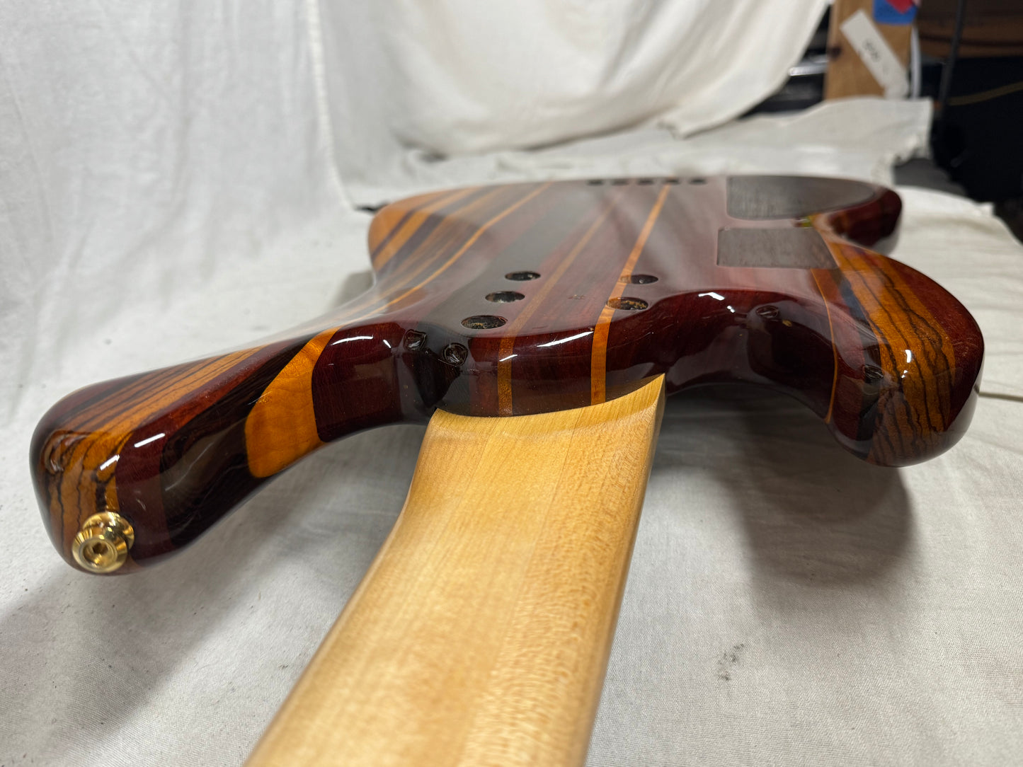 Devon J5 j-5 Modern 22 5-string Bass
