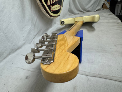 Fender American Vintage '56 1956 Stratocaster Guitar 2017 - Aged White Blonde / Maple neck