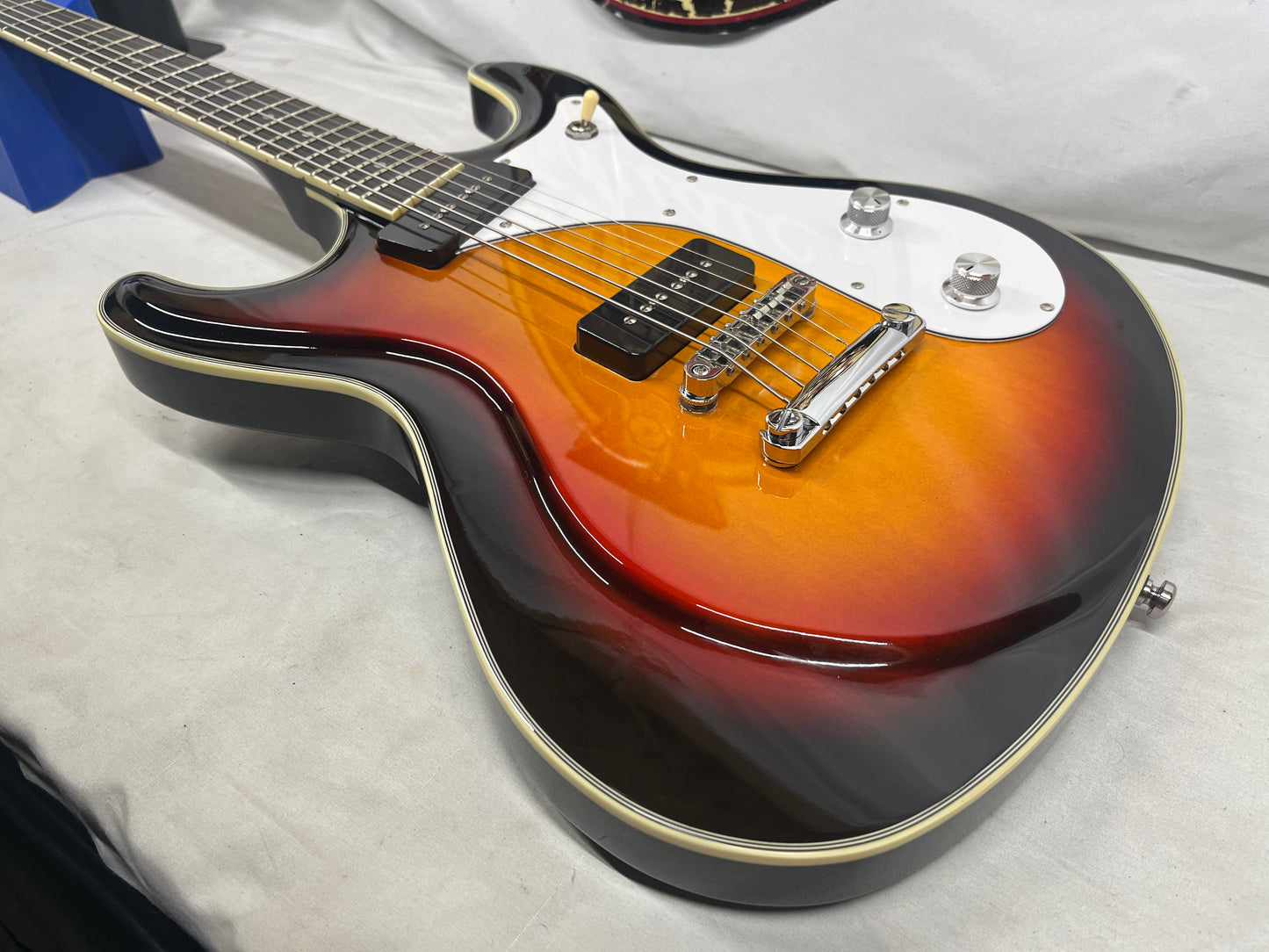 Eastwood Sidejack Doublecut Electric Guitar with Case