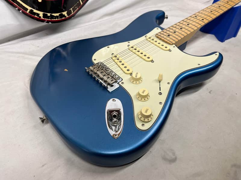Fender American Performer Stratocaster Strat Electric Guitar - Image 17