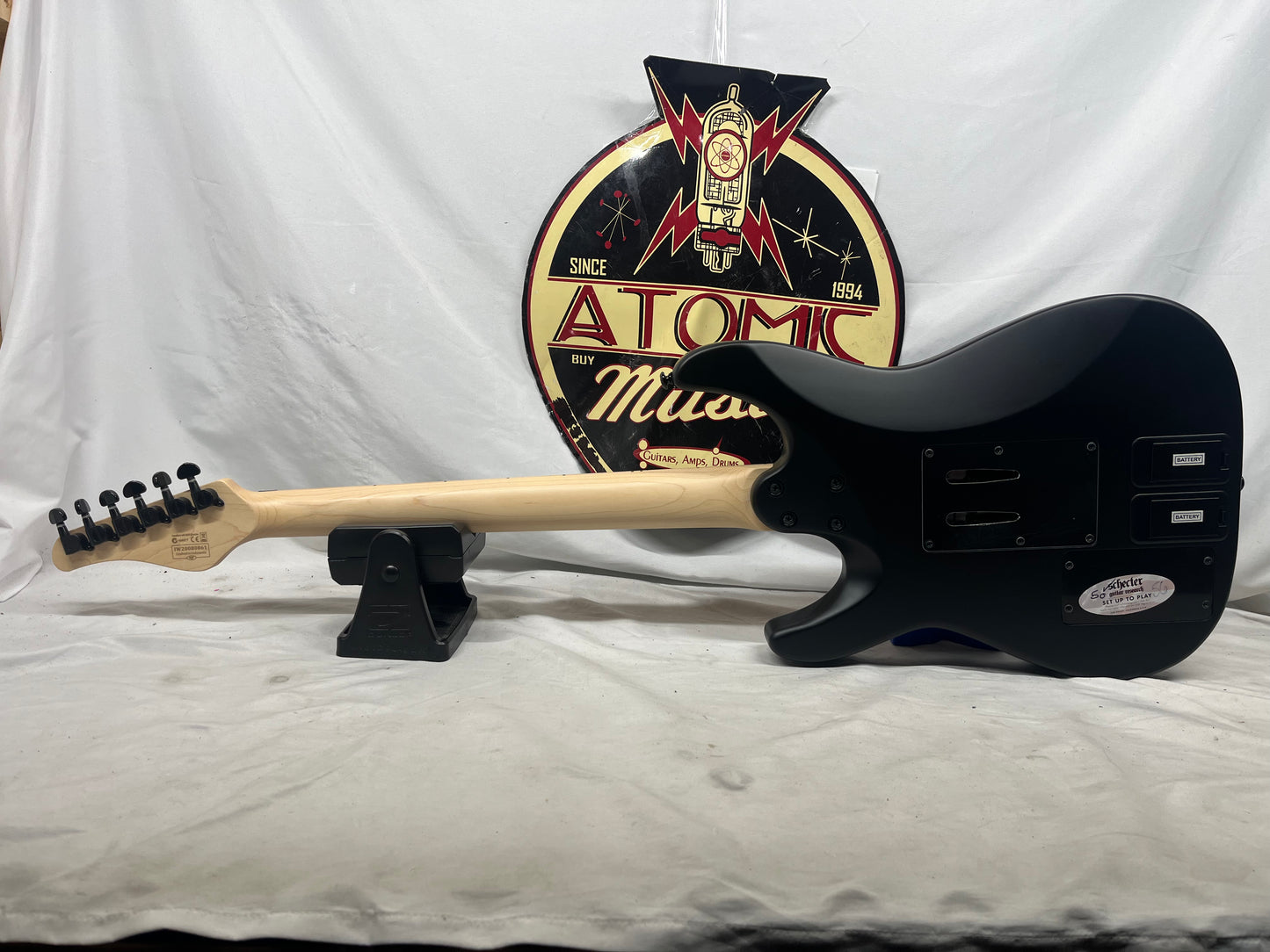 Schecter Diamond Series Sun Valley Super Shredder with Case