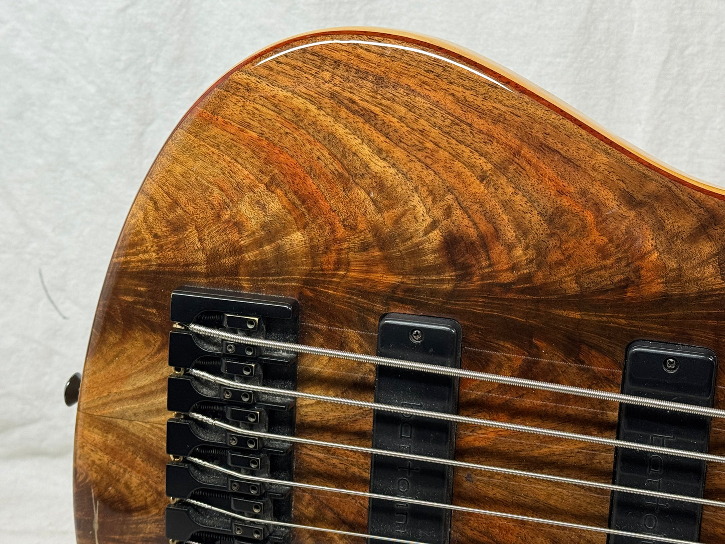 Brubaker K-6B k6b Custom Singlecut 6-string Bass with Case 2003