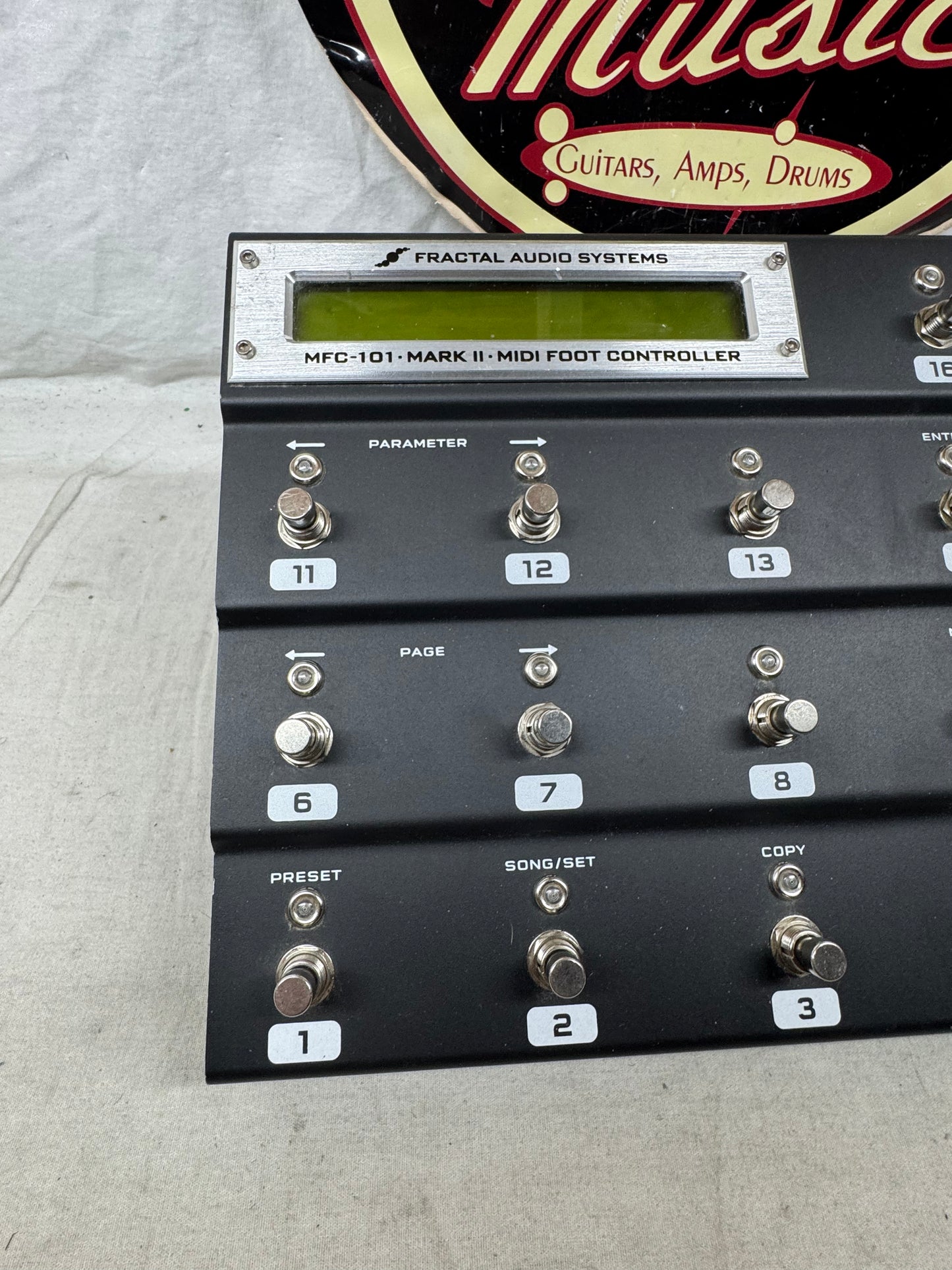 Fractal Audio Systems MFC-101 mfc101 MkII MIDI Foot Controller Pedal