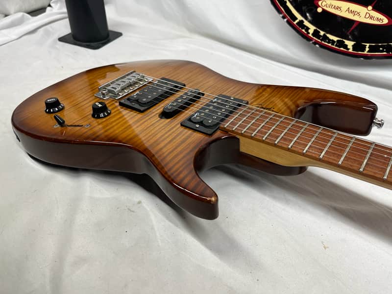 Godin Freeway Classic Electric Guitar - Image 16