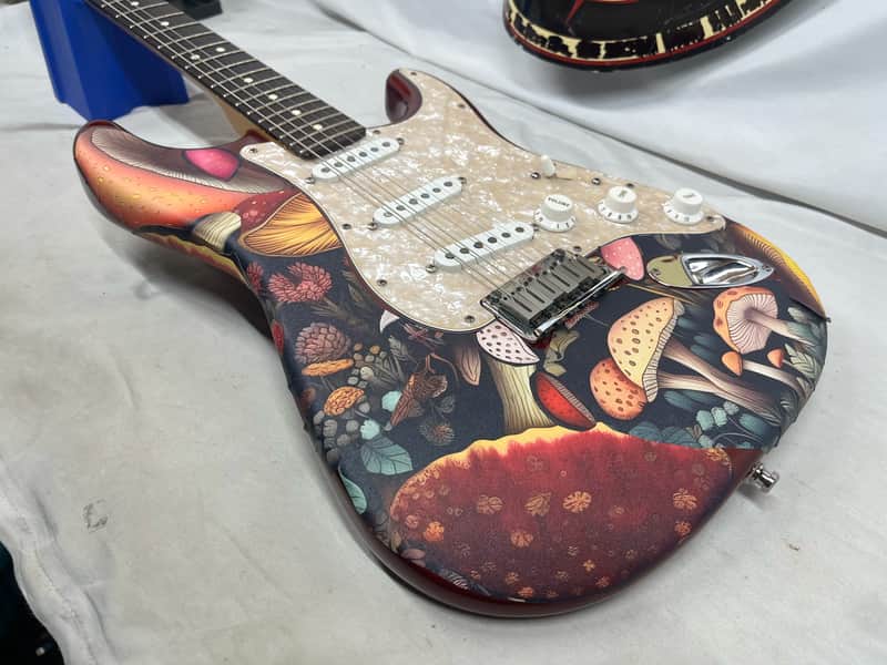 Fender Roadhouse Stratocaster Strat Electric Guitar - Image 19