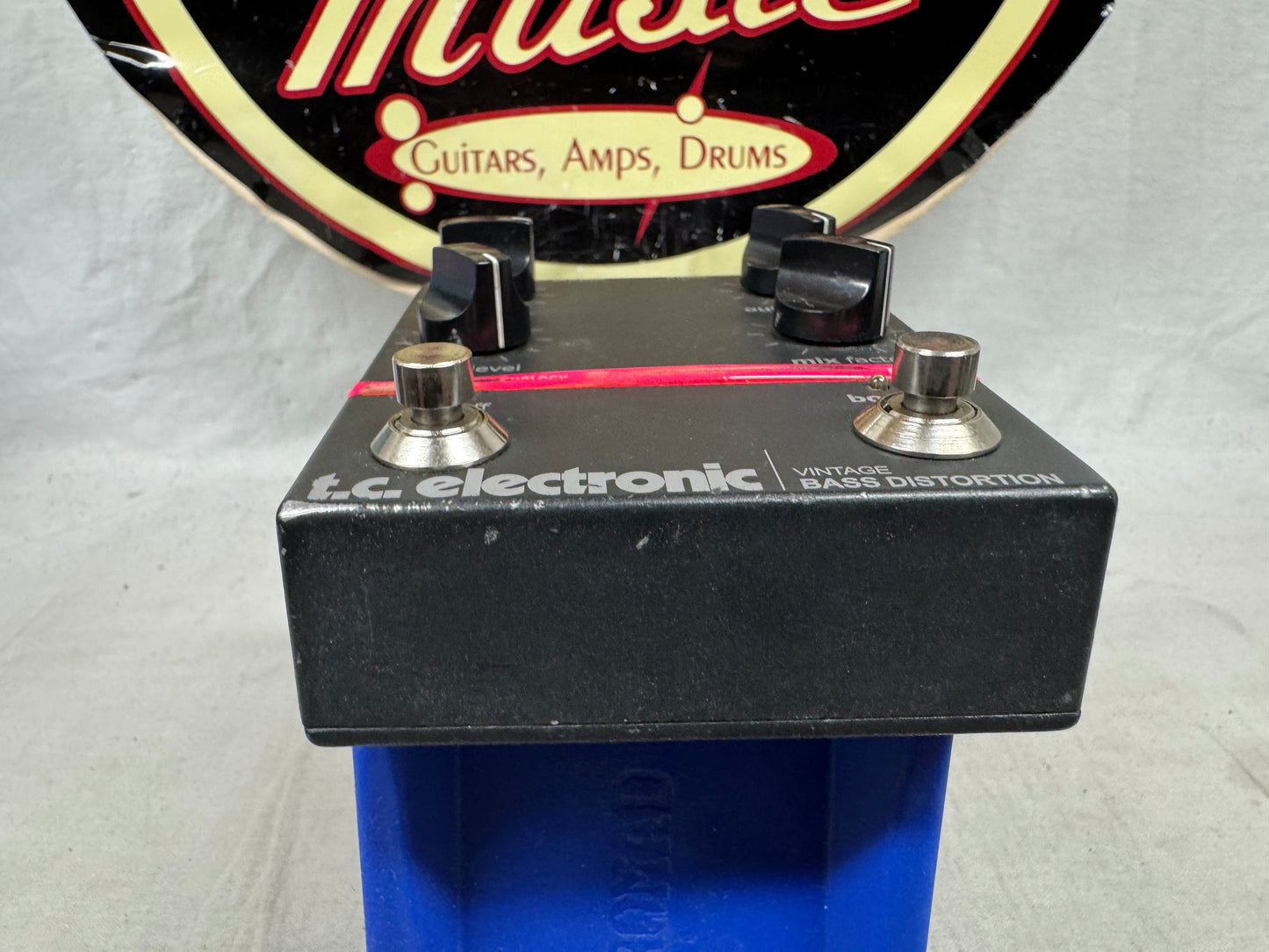 TC Electronic Vintage Bass Distortion Pedal