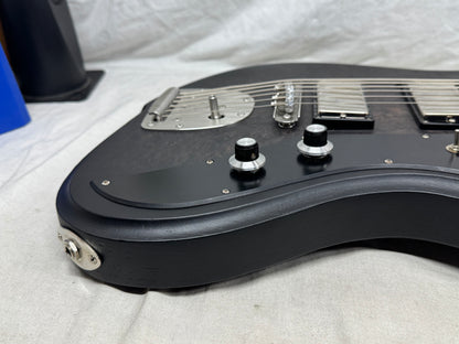 Dunable Yeti Bass VI 6-string Bass Guitar with Case