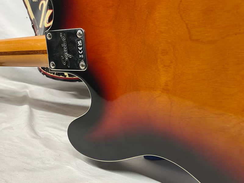 Squier Classic Vibe Starcaster Semi-Hollow Body Electric Guitar - Image 14