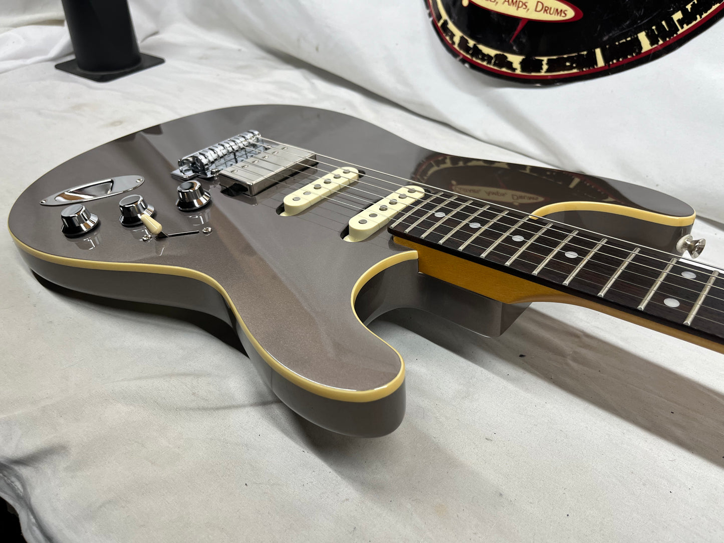 Fender Aerodyne Special Stratocaster Strat Electric Guitar MIJ - Made in Japan - Dolphin Gray