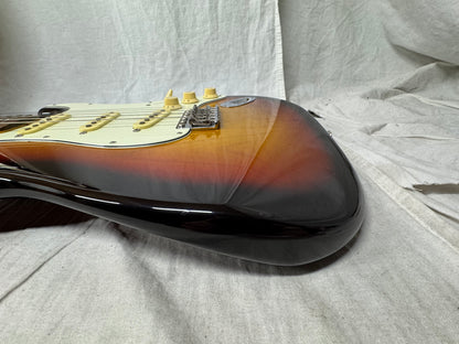 Fender ST-62 st62 1962 '62 Reissue Stratocaster Guitar - CIJ Crafted In Japan 2006 - 2008 - 3-Color Sunburst / Rosewood fingerboard