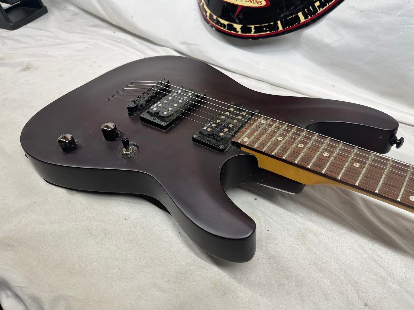 Schecter Diamond Series Omen-6 Doublecut Electric Guitar