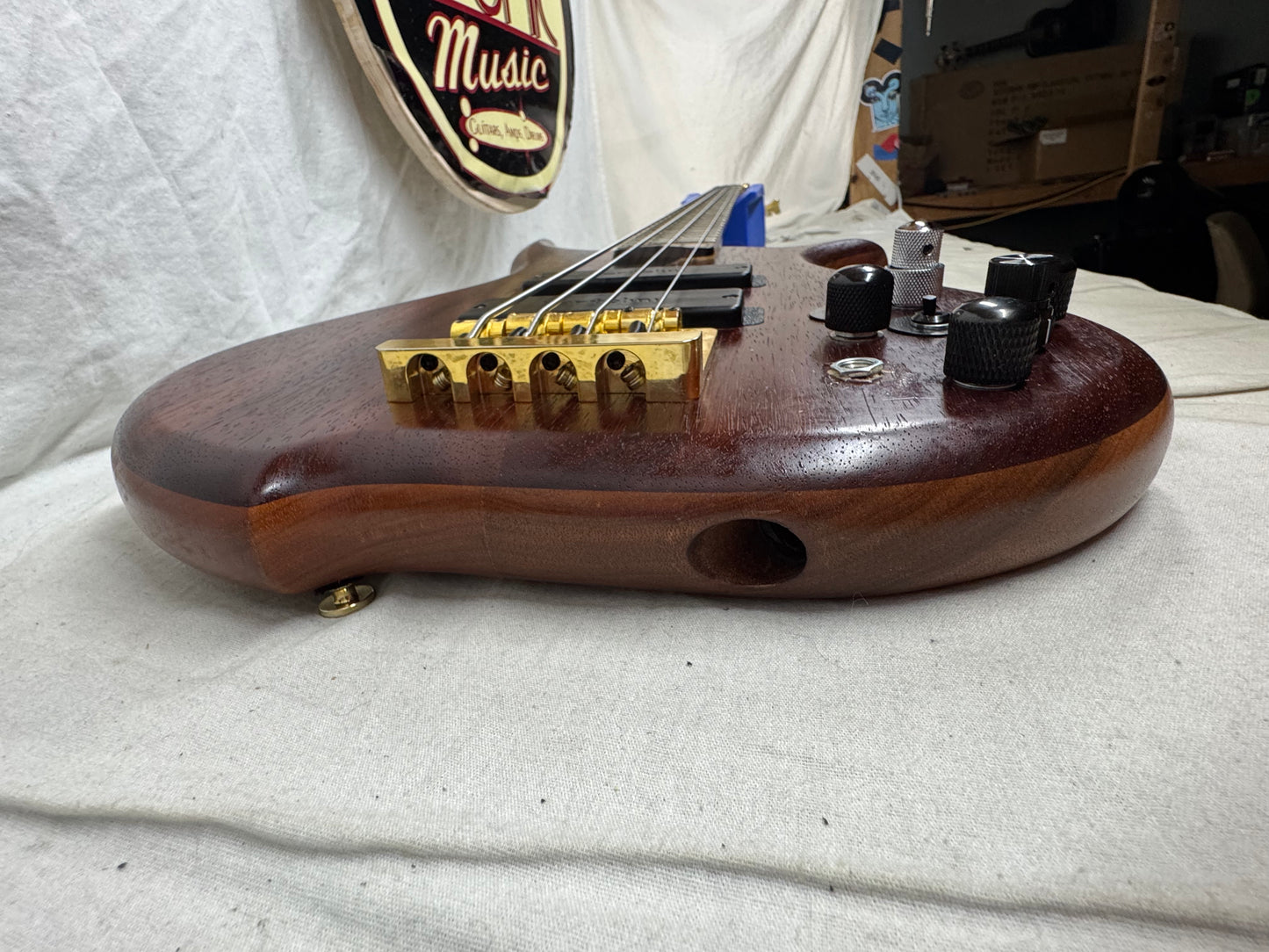Tune Guitar Technology TWB-4 twb4 4-string Bass