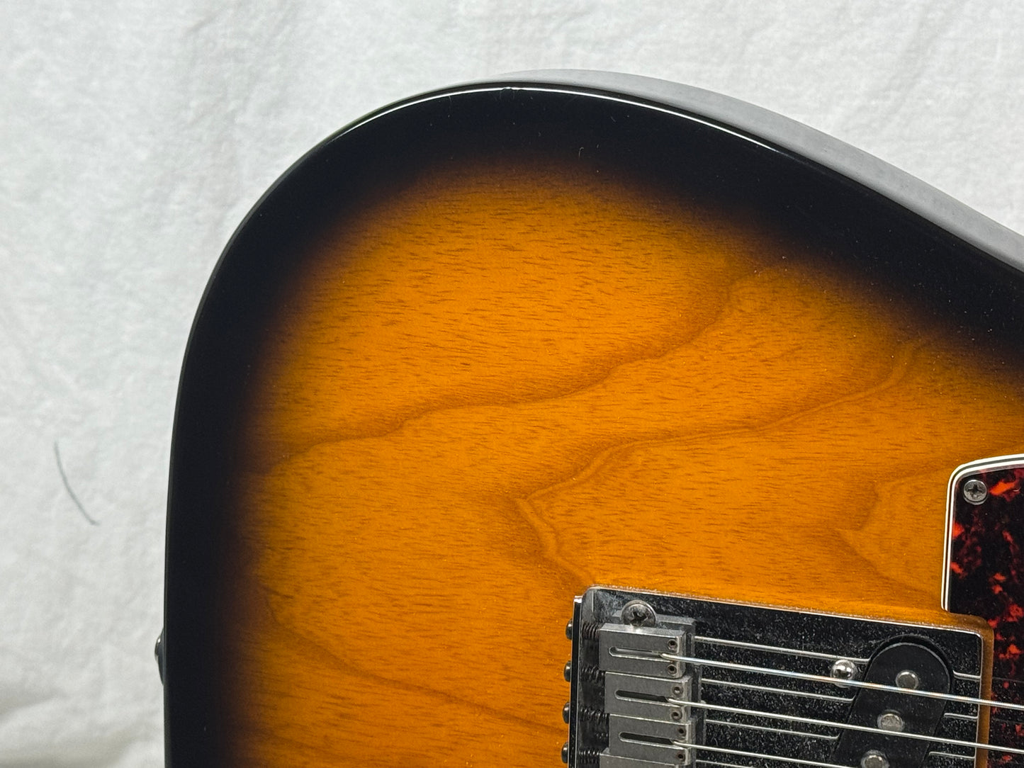 Fender American Telecaster Guitar 2000 - 2-Color Sunburst / Maple neck