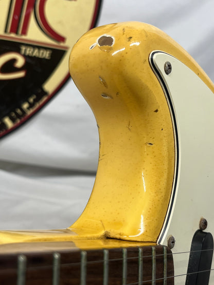 Fender Mustang Electric Guitar 1975 with Hard Case