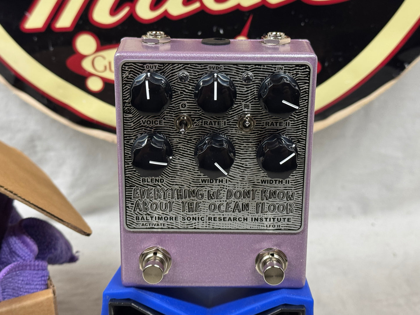 Baltimore Sonic Research Institute BSRI Everything We Don't Know About The Ocean Floor Chorus Pedal with Box