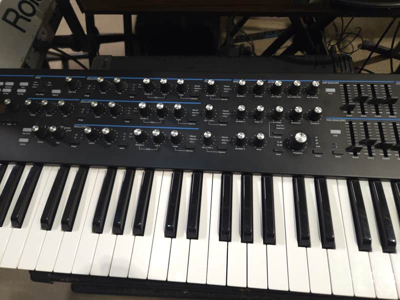 Novation Summit 61-Key 16-Voice Synthesizer - Image 3